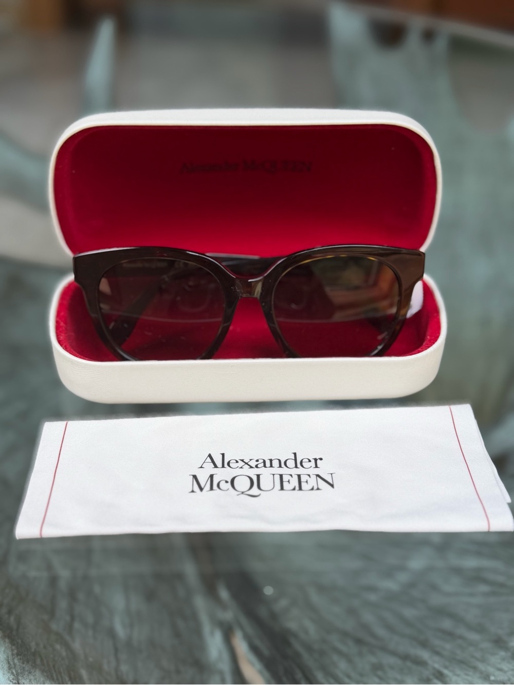 Alexander McQueen Women's Dark Brown Oversized Cat-Eye Sunglasses NWT